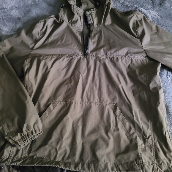 Forever 21 wind breaker - Picture 1 of 5